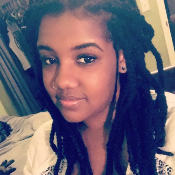 Meet your Posher, Chy - Picture 1 of 1